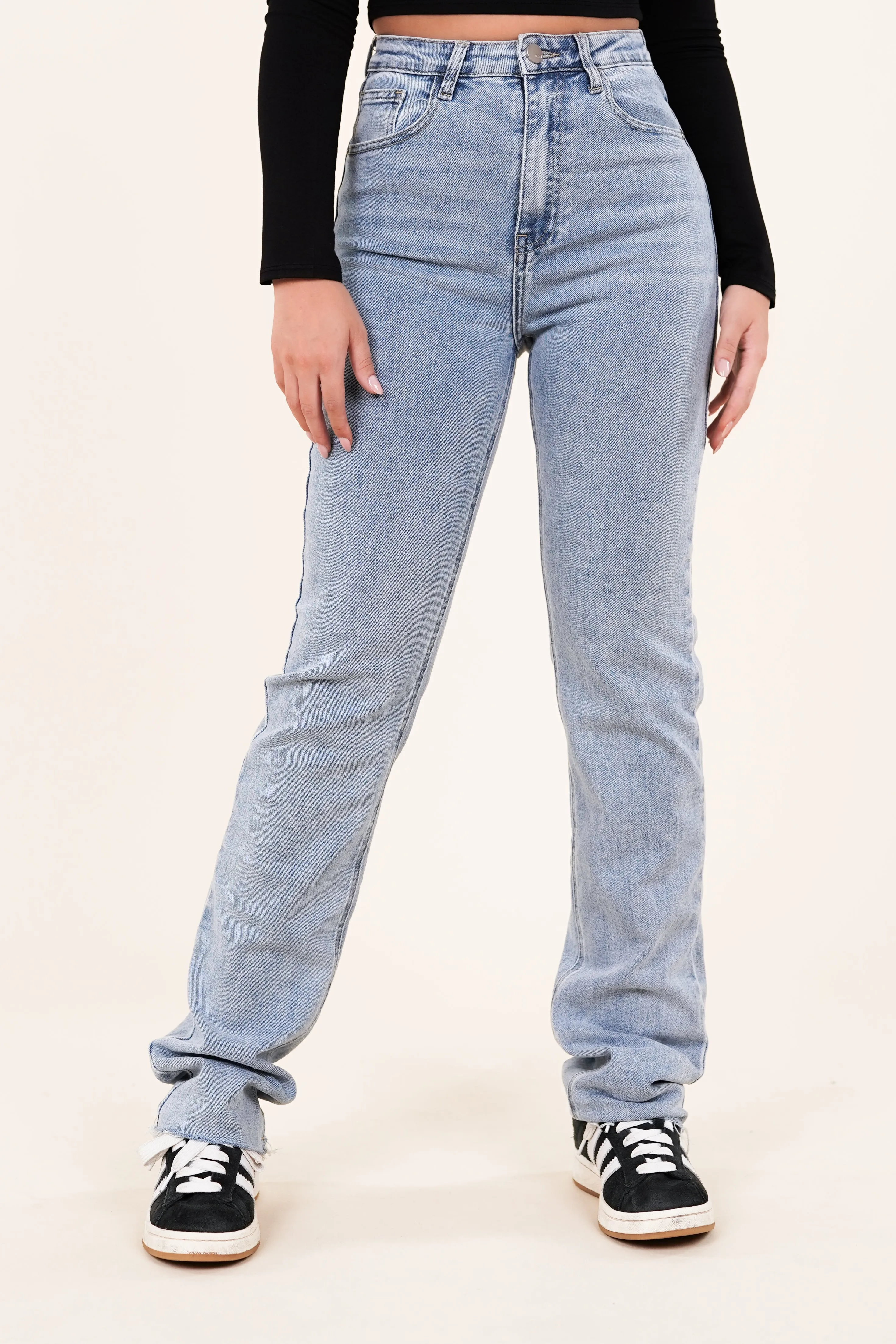 Straight leg jeans met destroyed onderzijde blauw - Maddy