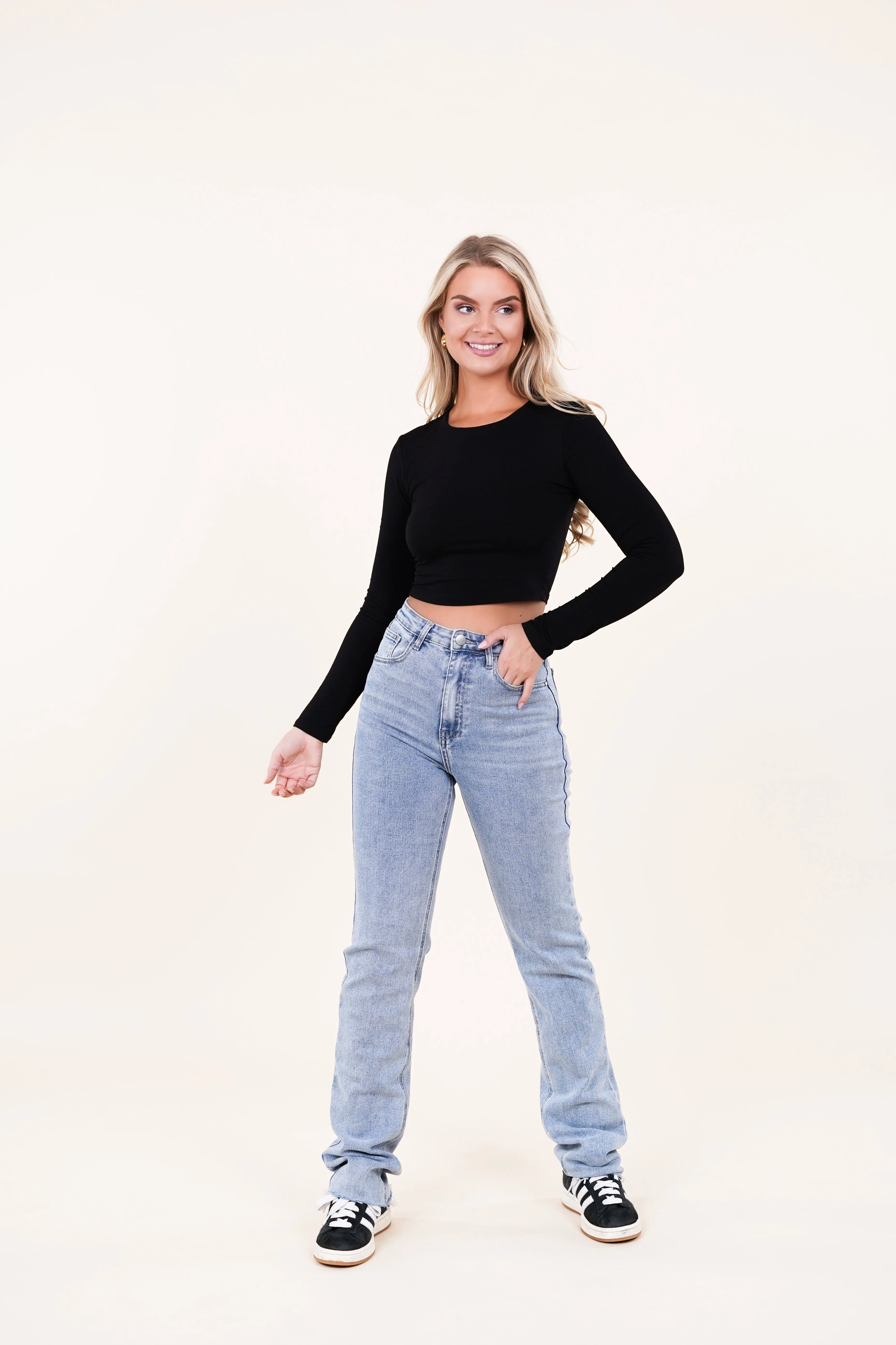 Straight leg jeans met destroyed onderzijde blauw - Maddy