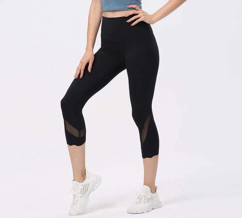 TARRAMARRA® High-Rise Scalloped Hem 7/8 Crop Flow Active Legging