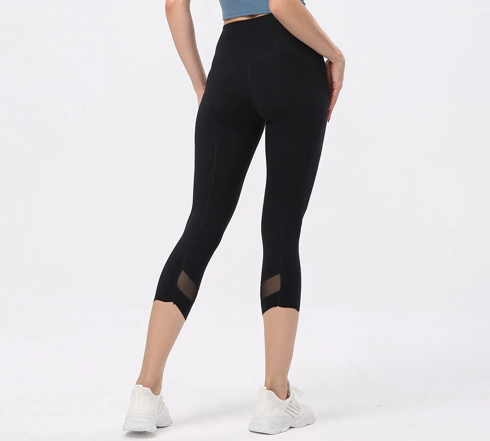 TARRAMARRA® High-Rise Scalloped Hem 7/8 Crop Flow Active Legging