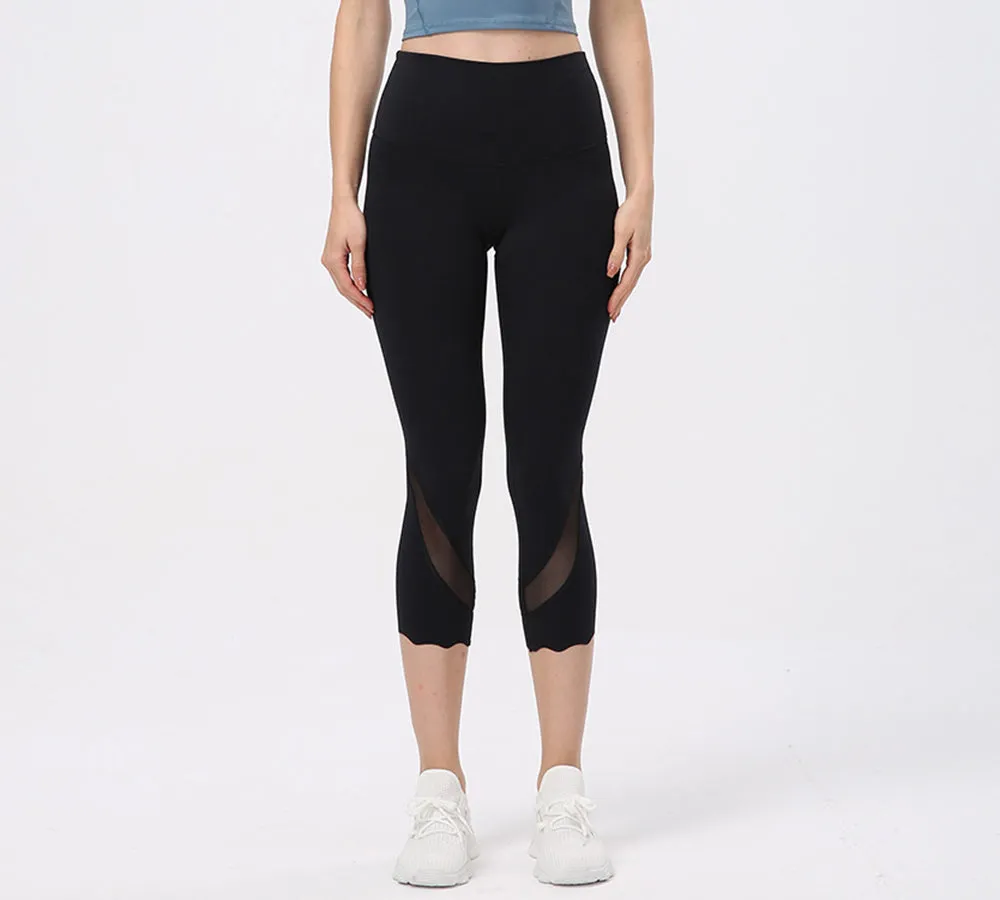 TARRAMARRA® High-Rise Scalloped Hem 7/8 Crop Flow Active Legging