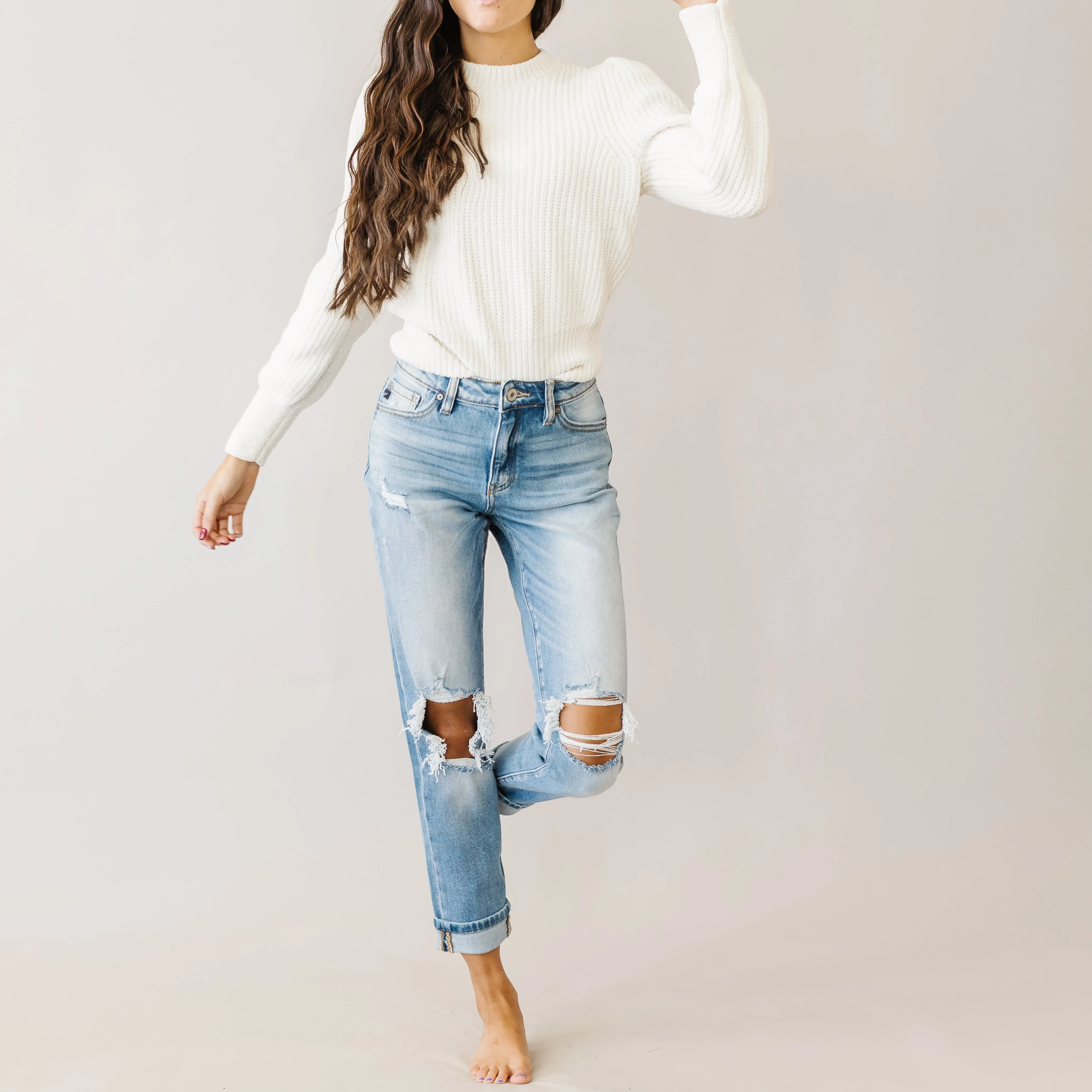 Too Much Love KanCan High Rise Relaxed Distressed
Light Wash Jeans