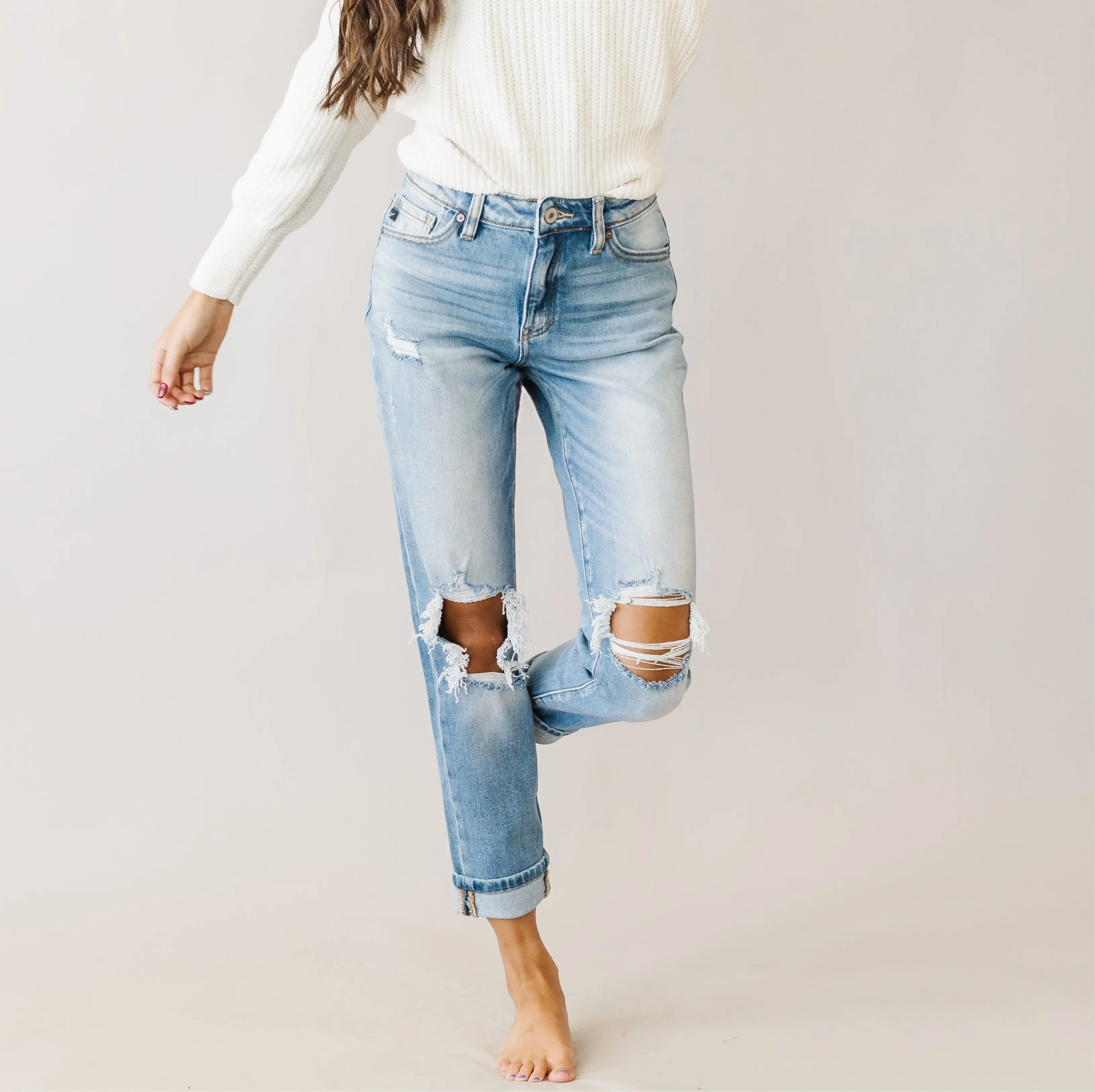 Too Much Love KanCan High Rise Relaxed Distressed
Light Wash Jeans